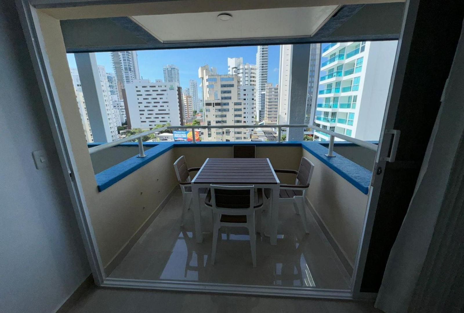 Apartamento Vista Lateral A La Playa By Icdi Cartagena