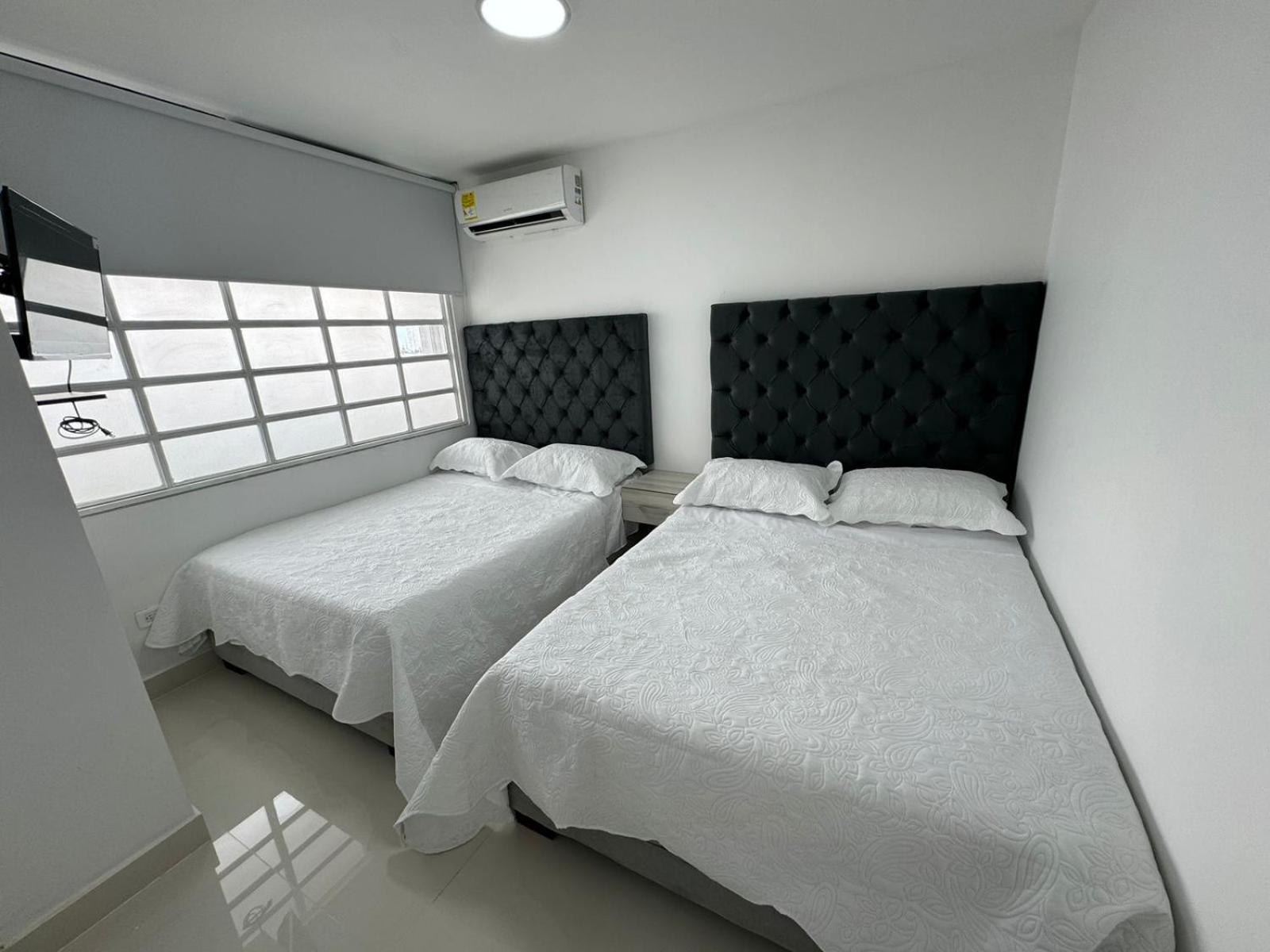 Vista Lateral A La Playa By Icdi