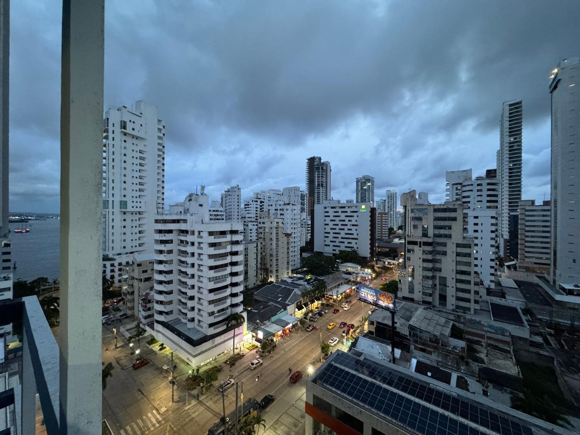 Apartment Vista Lateral A La Playa By Icdi Cartagena